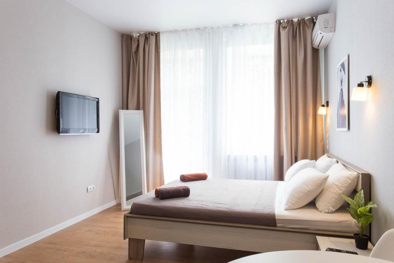 Modern Studio Beside Metro Yaroslava Mudroho, Universytet - Chernyshevska Str 95-7 คาร์คิฟ ภายนอก รูปภาพ
