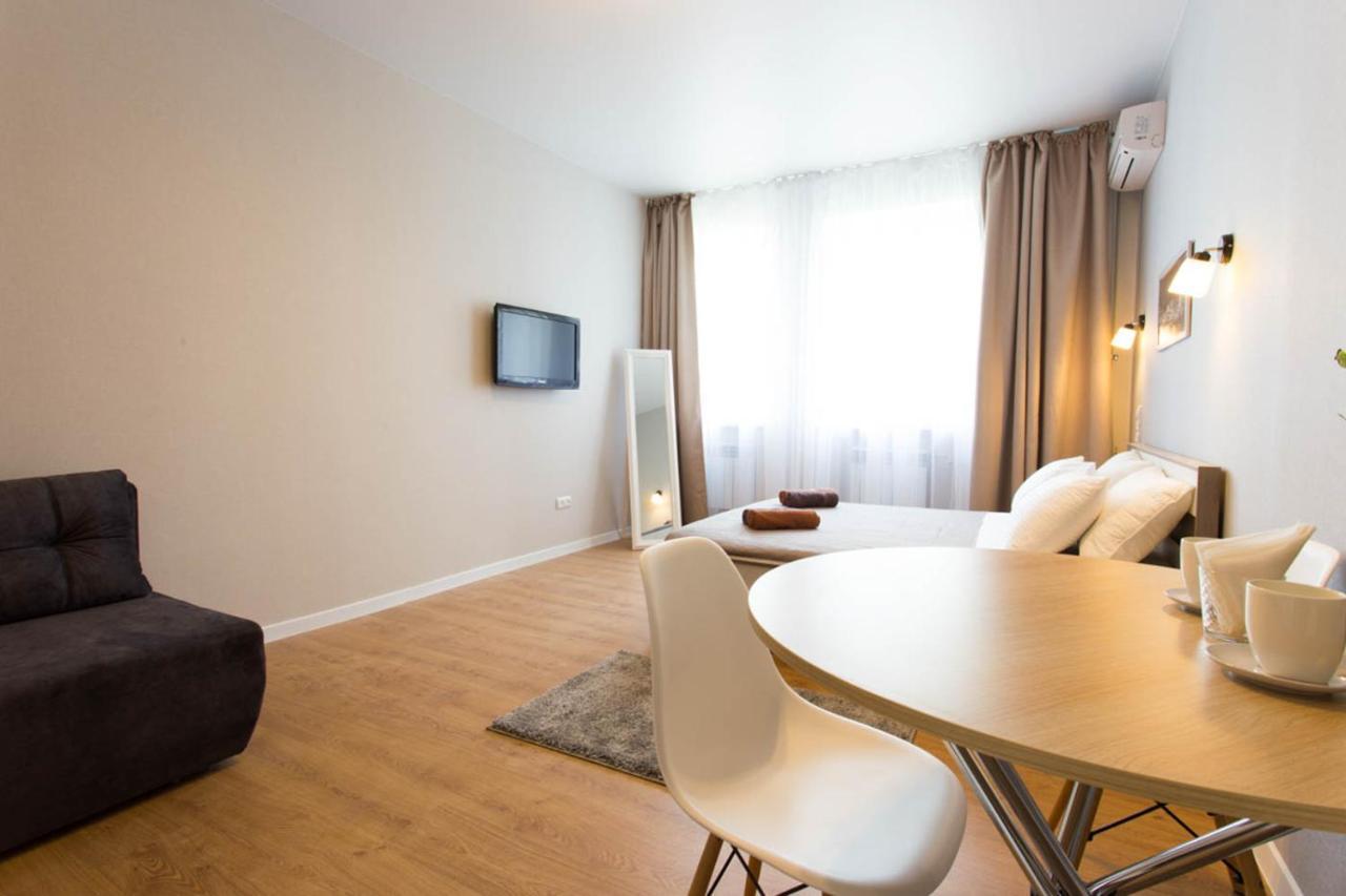 Modern Studio Beside Metro Yaroslava Mudroho, Universytet - Chernyshevska Str 95-7 คาร์คิฟ ภายนอก รูปภาพ