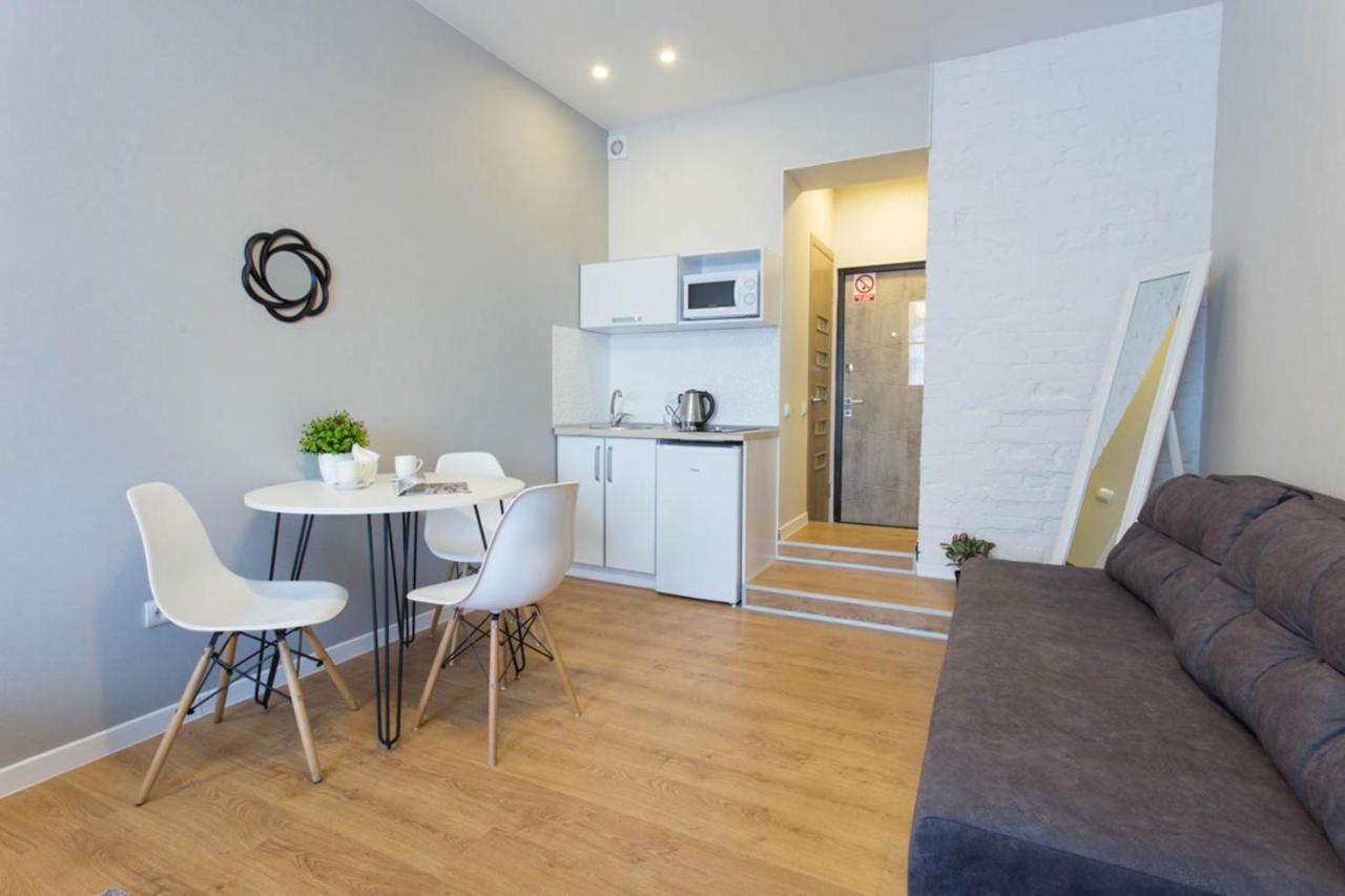 Modern Studio Beside Metro Yaroslava Mudroho, Universytet - Chernyshevska Str 95-7 คาร์คิฟ ภายนอก รูปภาพ
