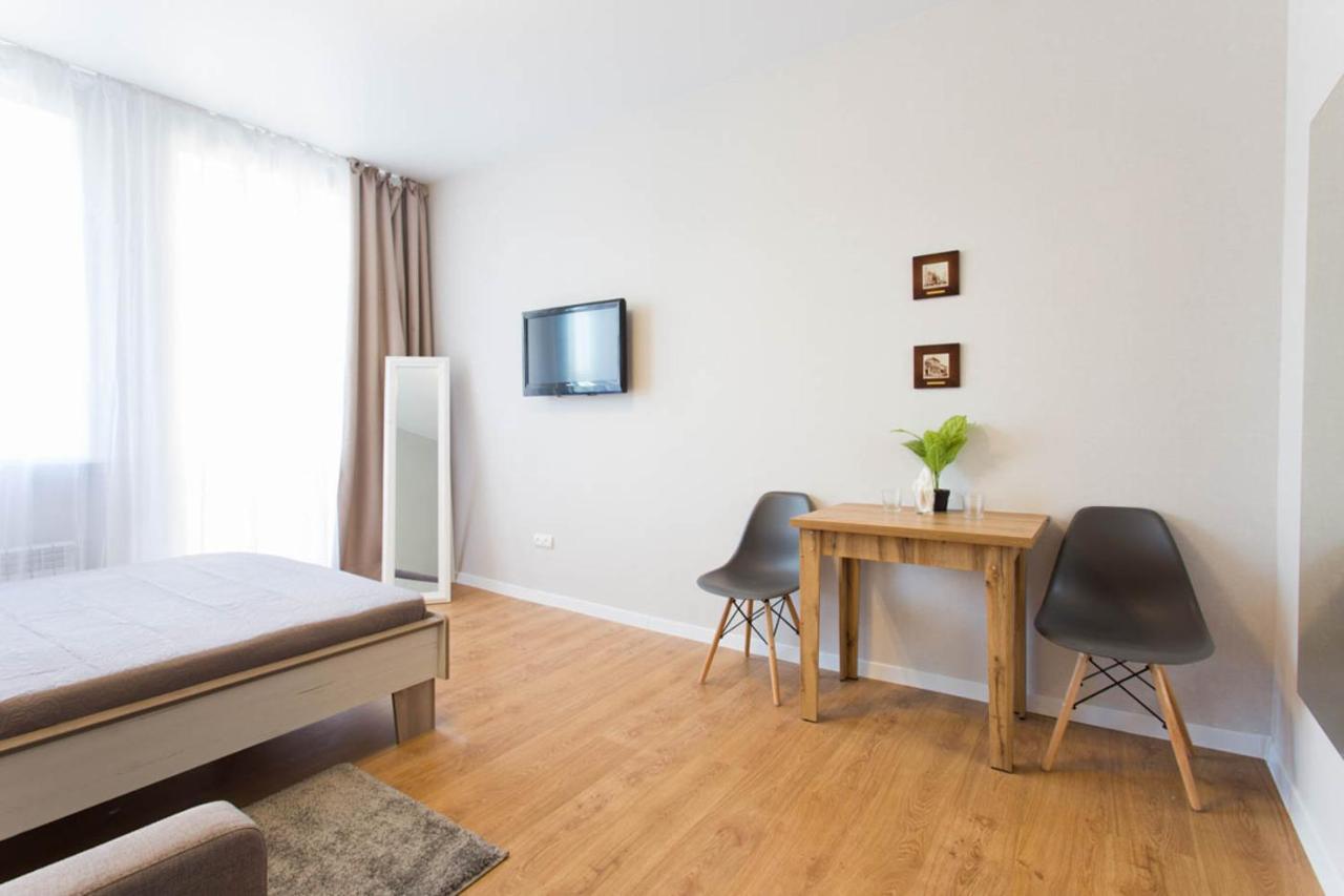 Modern Studio Beside Metro Yaroslava Mudroho, Universytet - Chernyshevska Str 95-7 คาร์คิฟ ภายนอก รูปภาพ