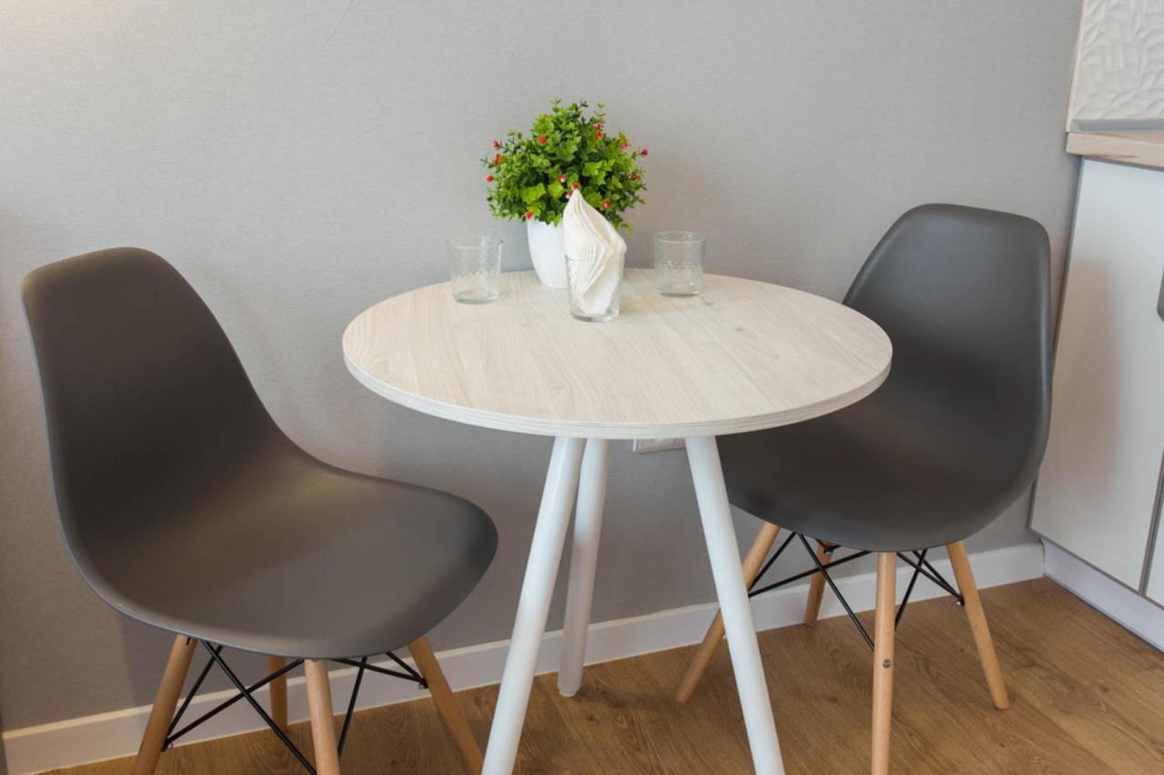 Modern Studio Beside Metro Yaroslava Mudroho, Universytet - Chernyshevska Str 95-7 คาร์คิฟ ภายนอก รูปภาพ