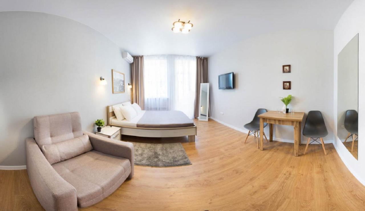 Modern Studio Beside Metro Yaroslava Mudroho, Universytet - Chernyshevska Str 95-7 คาร์คิฟ ภายนอก รูปภาพ