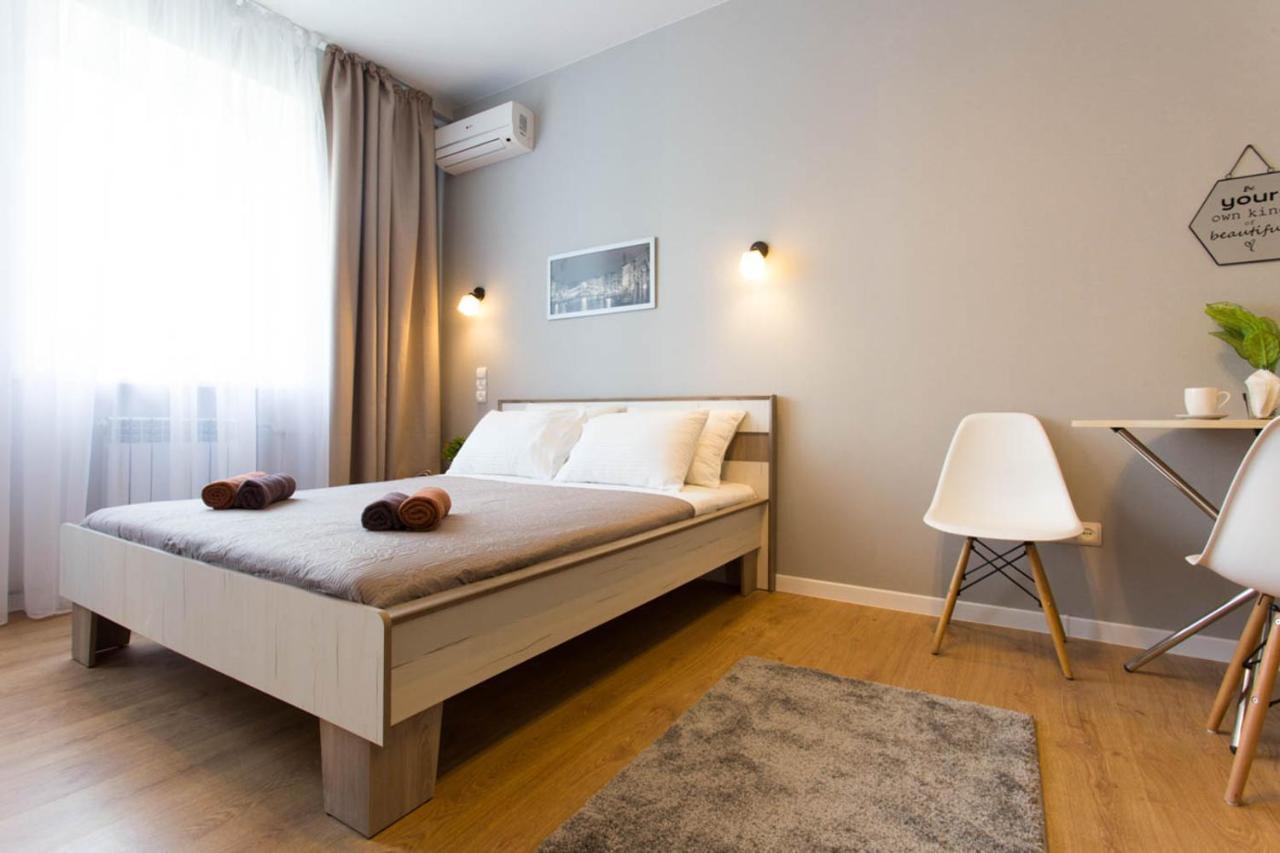 Modern Studio Beside Metro Yaroslava Mudroho, Universytet - Chernyshevska Str 95-7 คาร์คิฟ ภายนอก รูปภาพ