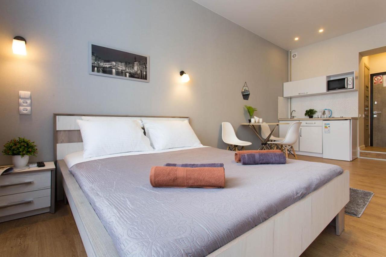 Modern Studio Beside Metro Yaroslava Mudroho, Universytet - Chernyshevska Str 95-7 คาร์คิฟ ภายนอก รูปภาพ