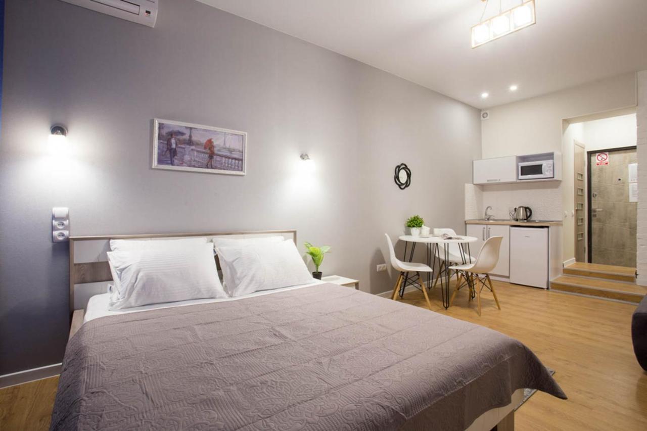 Modern Studio Beside Metro Yaroslava Mudroho, Universytet - Chernyshevska Str 95-7 คาร์คิฟ ภายนอก รูปภาพ