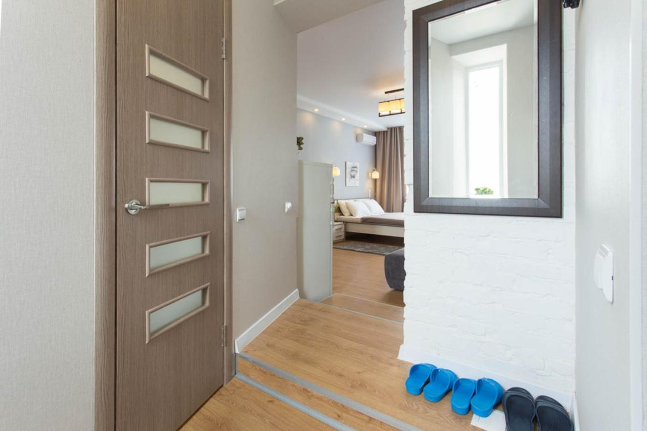 Modern Studio Beside Metro Yaroslava Mudroho, Universytet - Chernyshevska Str 95-7 คาร์คิฟ ภายนอก รูปภาพ