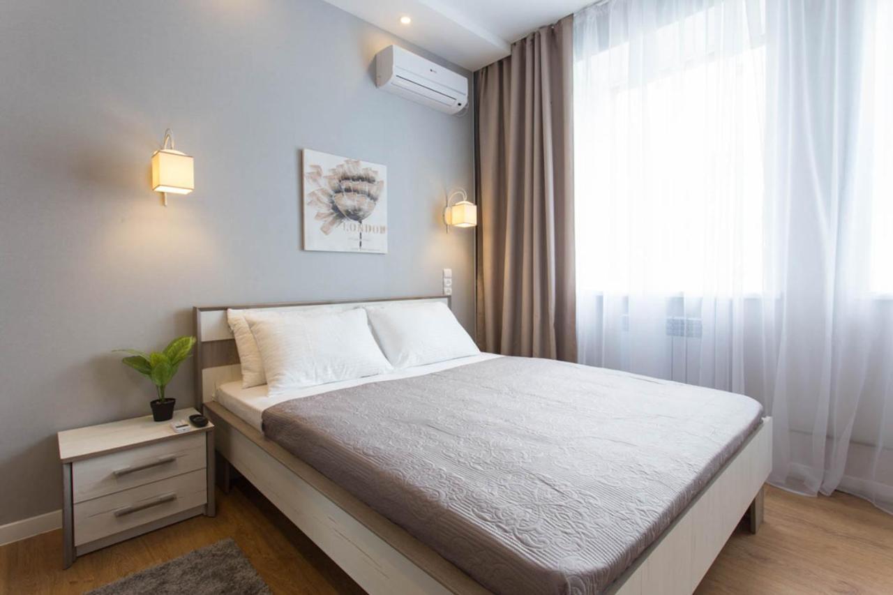 Modern Studio Beside Metro Yaroslava Mudroho, Universytet - Chernyshevska Str 95-7 คาร์คิฟ ภายนอก รูปภาพ
