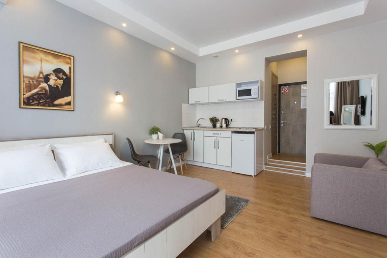 Modern Studio Beside Metro Yaroslava Mudroho, Universytet - Chernyshevska Str 95-7 คาร์คิฟ ภายนอก รูปภาพ