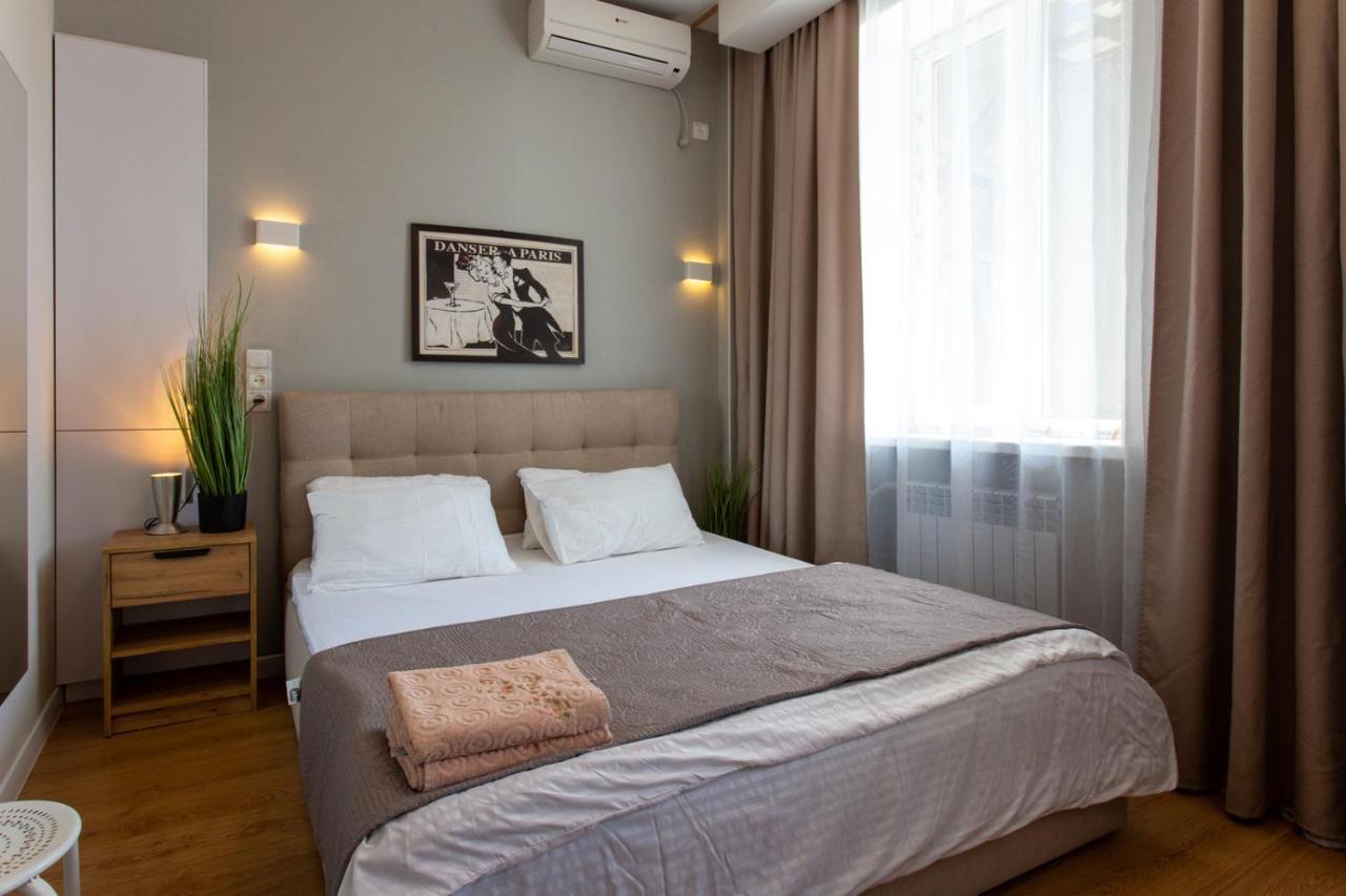 Modern Studio Beside Metro Yaroslava Mudroho, Universytet - Chernyshevska Str 95-7 คาร์คิฟ ภายนอก รูปภาพ