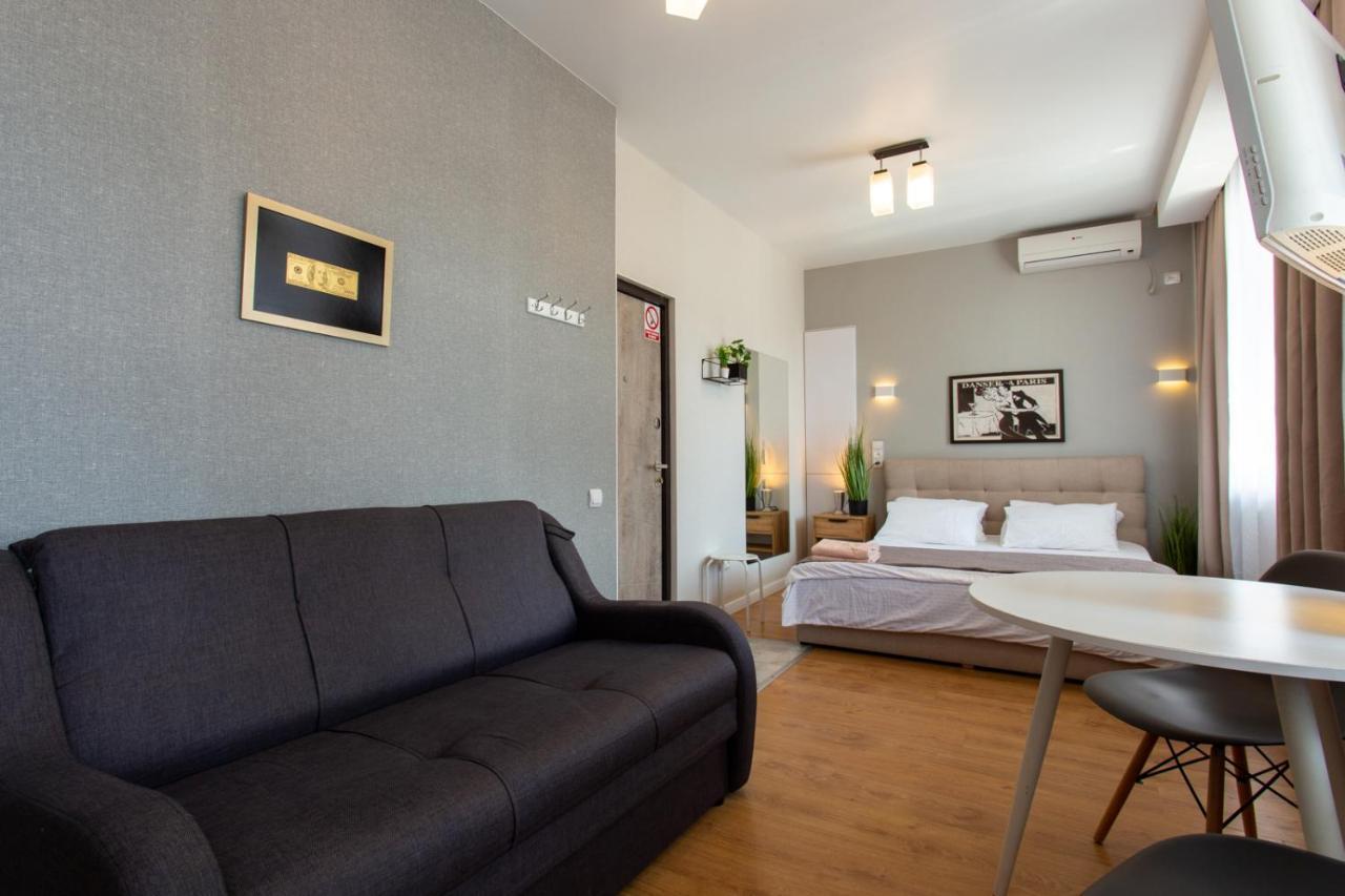 Modern Studio Beside Metro Yaroslava Mudroho, Universytet - Chernyshevska Str 95-7 คาร์คิฟ ภายนอก รูปภาพ