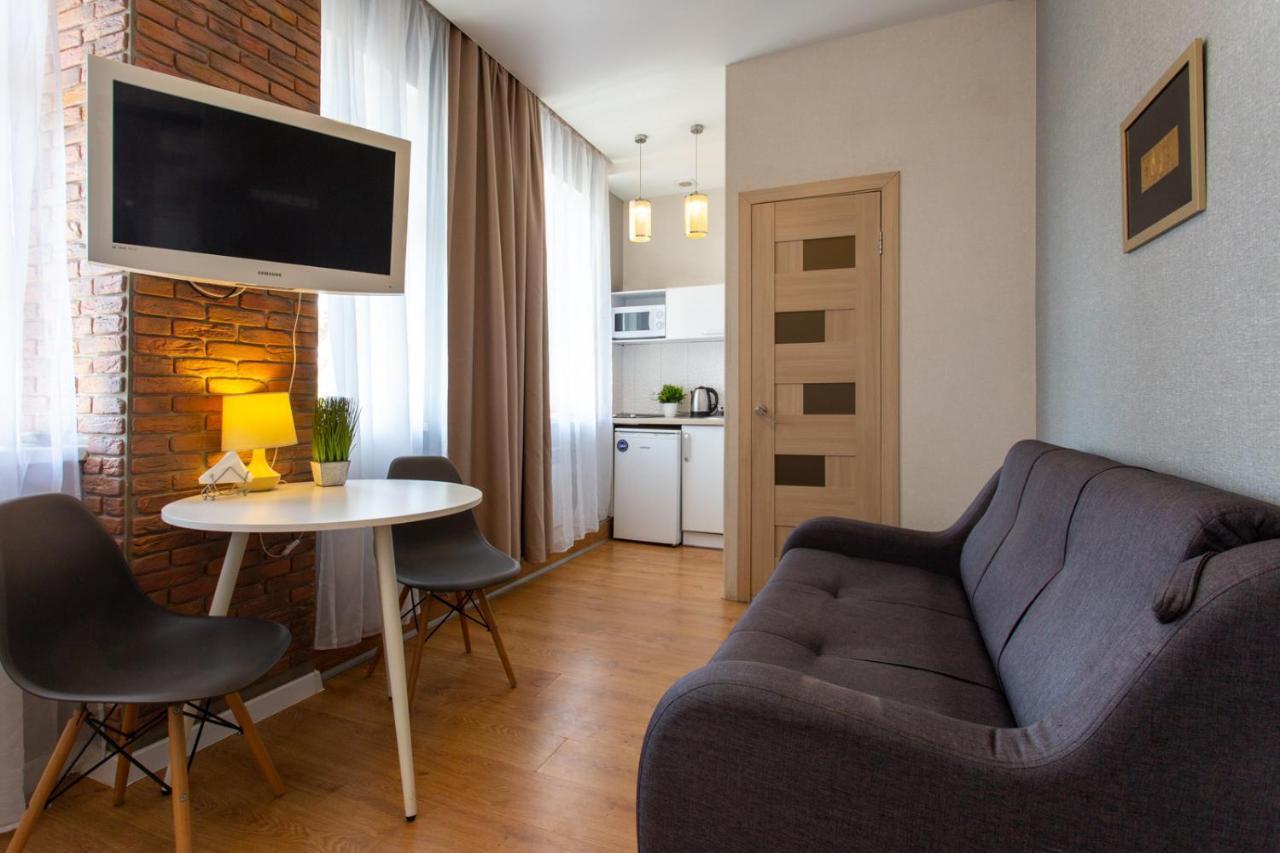 Modern Studio Beside Metro Yaroslava Mudroho, Universytet - Chernyshevska Str 95-7 คาร์คิฟ ภายนอก รูปภาพ